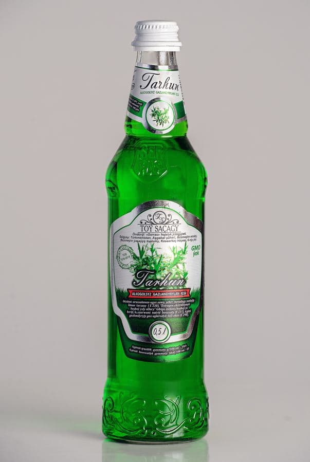 “Tarhun” alkogolsyz gazlandyrylan içgi 0,5 litr — Serras önümi