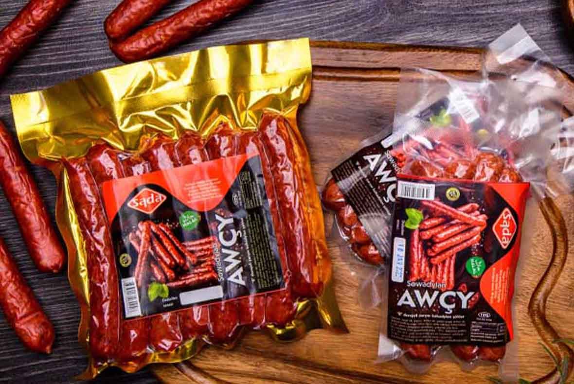 Копченые колбаски “Awçy” в вакуумной упаковке — product by Сада