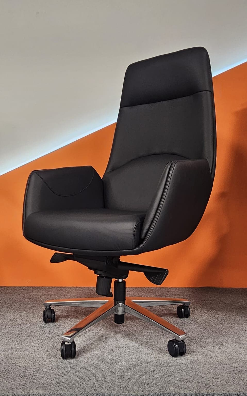 Production and sale of leather chairs — product photo
