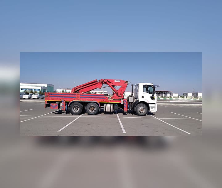 hiab crane — product photo