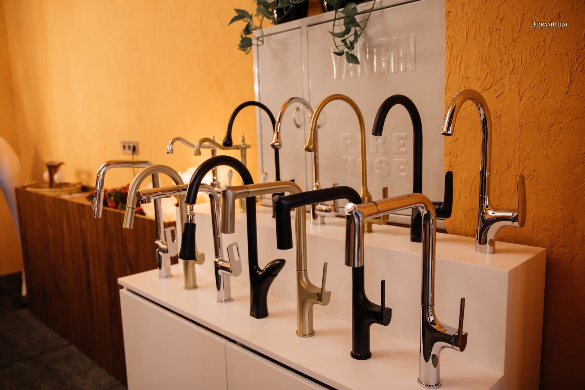 Sanitary Equipment for kitchen — product by Interior Boutique Level