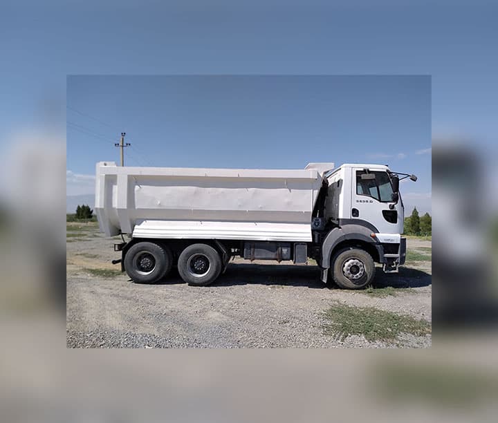 dump truck — product photo