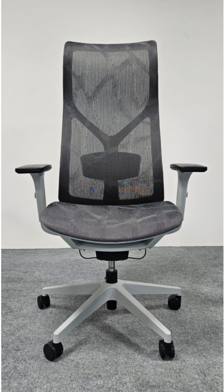 KARAR CHAIR