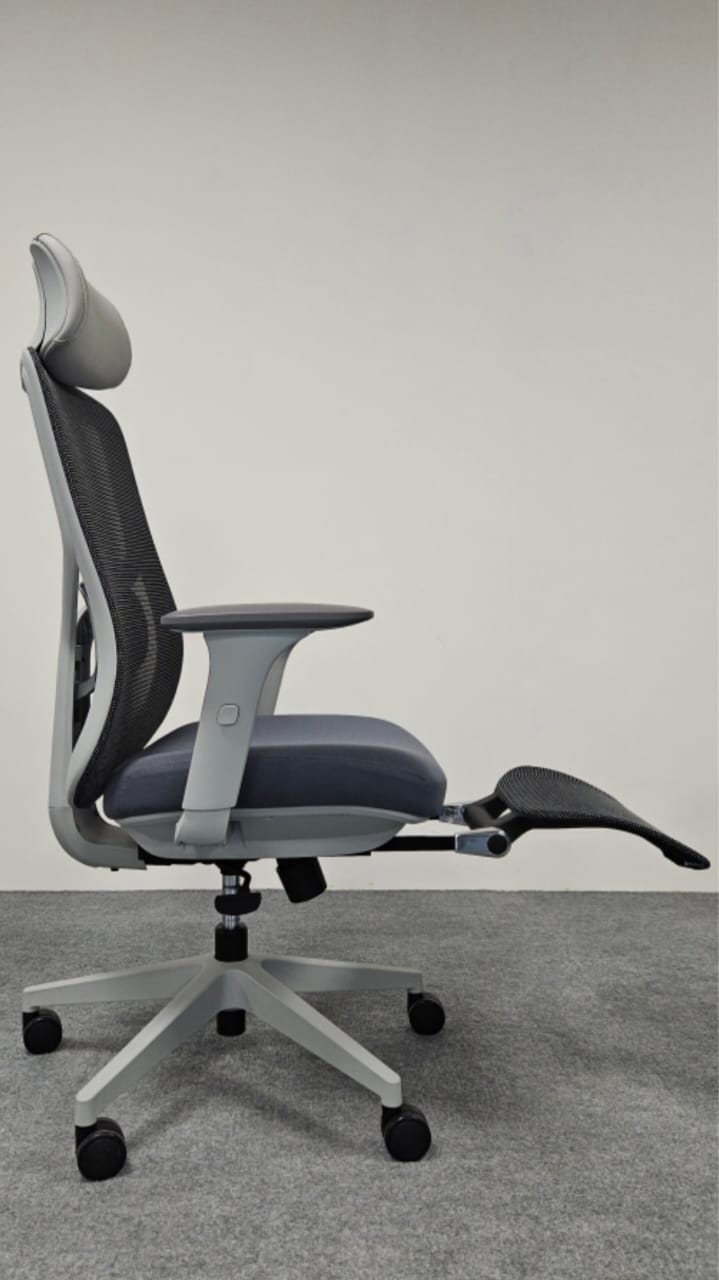 KARAR CHAIR