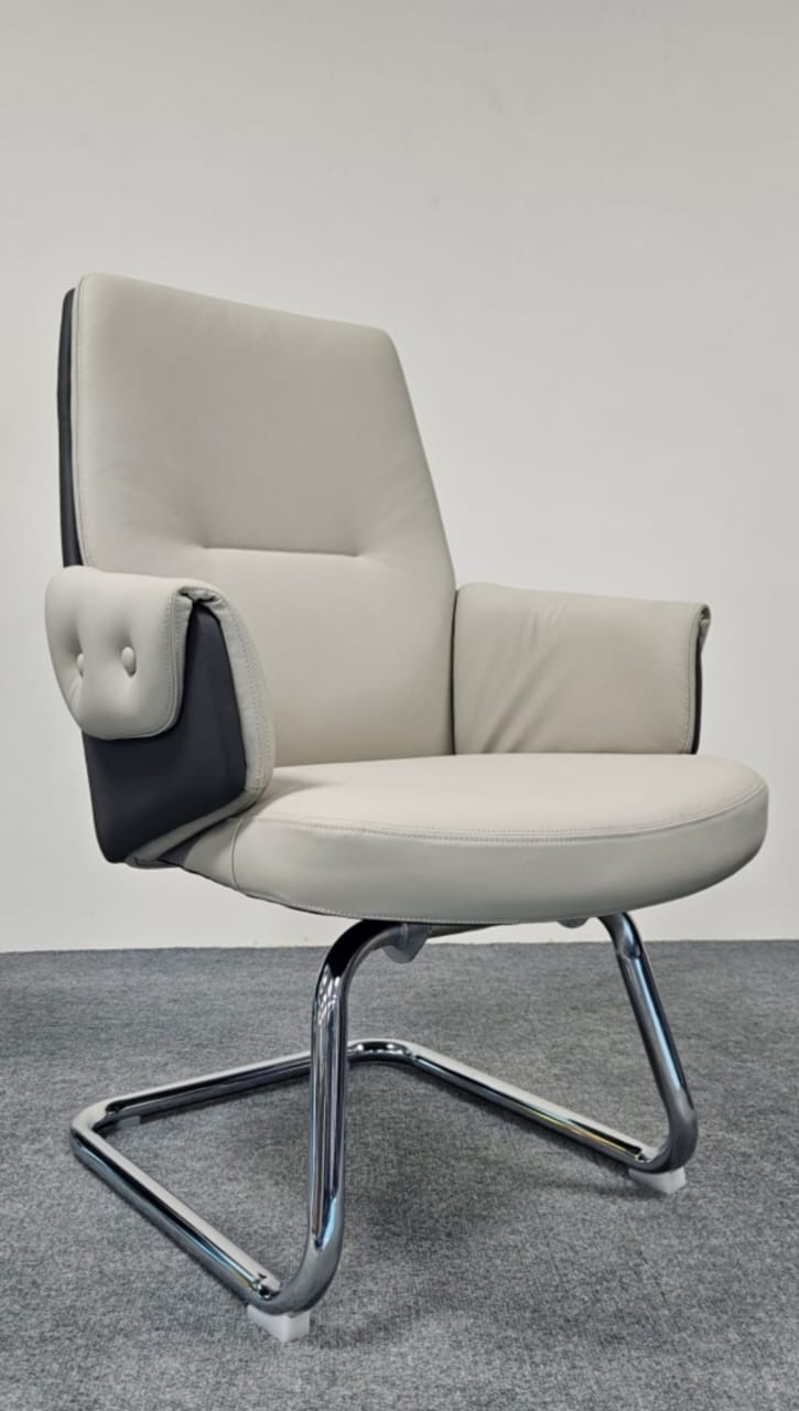 KARAR CHAIR