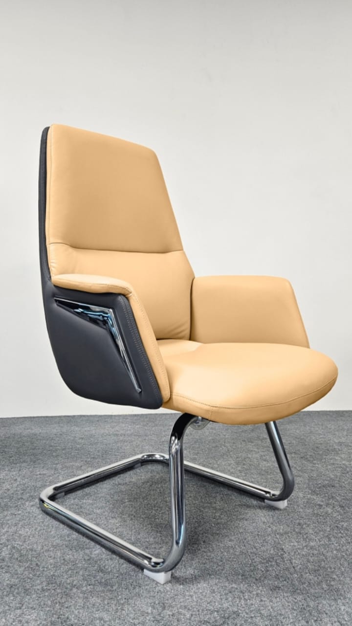 KARAR CHAIR