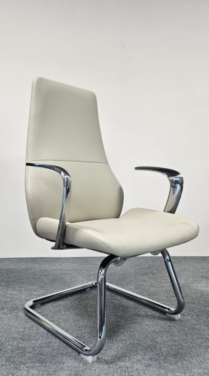 KARAR CHAIR